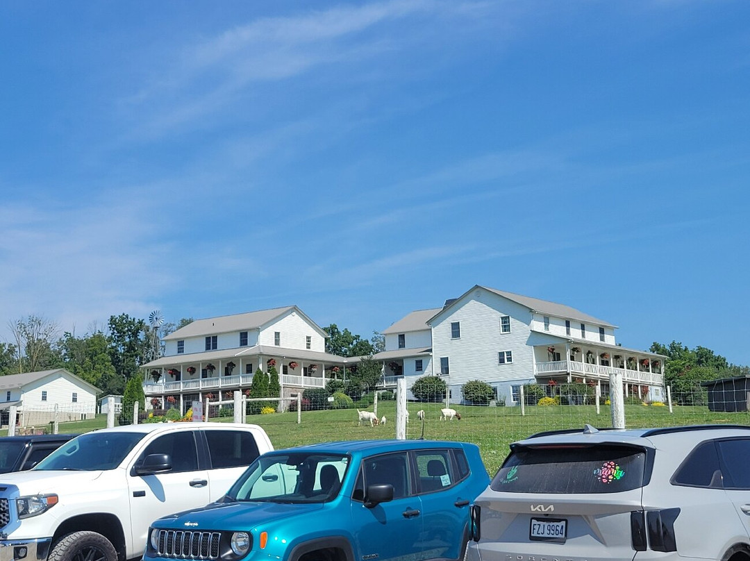 The Farm at Walnut Creek-Sugarcreek必去景点