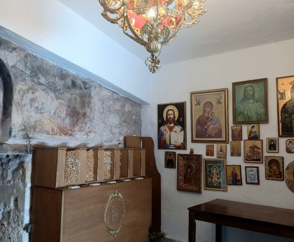 Ekklisia Panagia Faneromeni-Nea Skioni必去景点