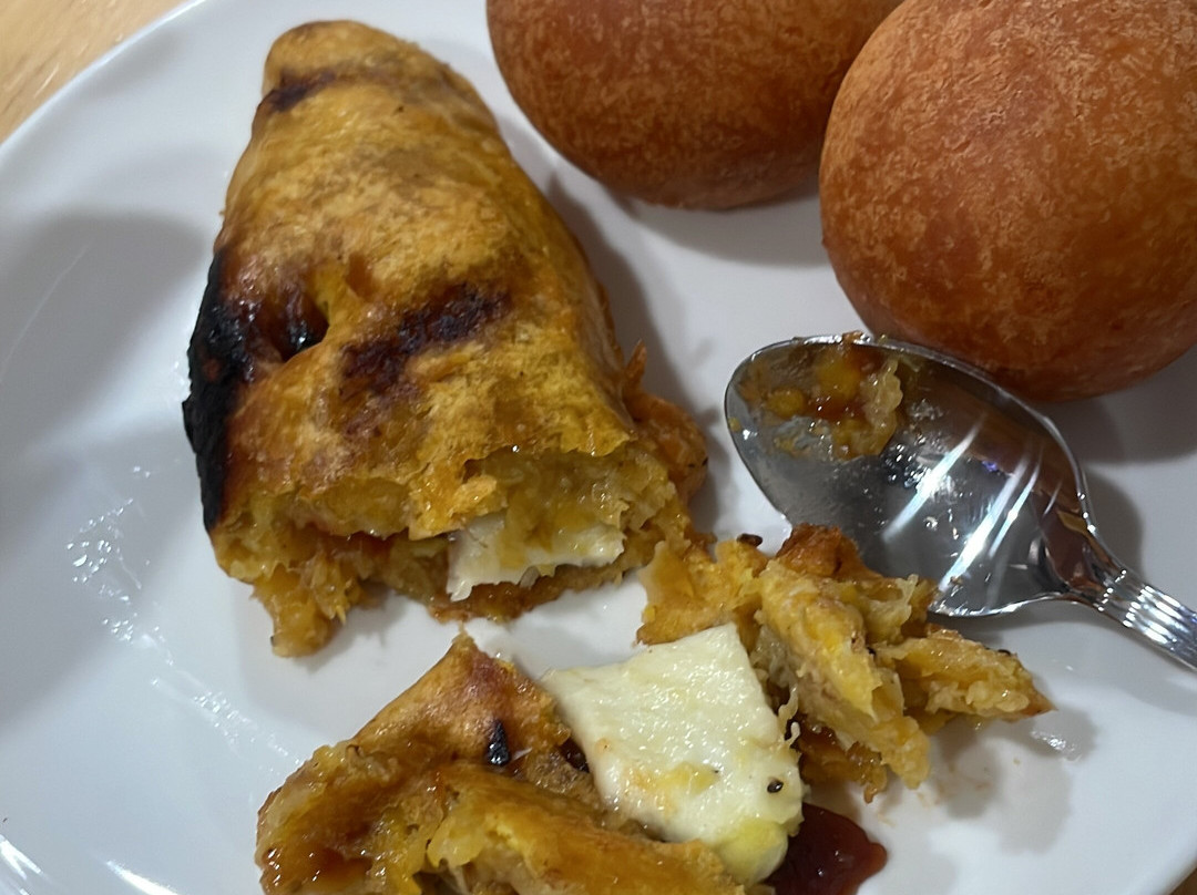 Panadería Colombiana Delicias El Maná