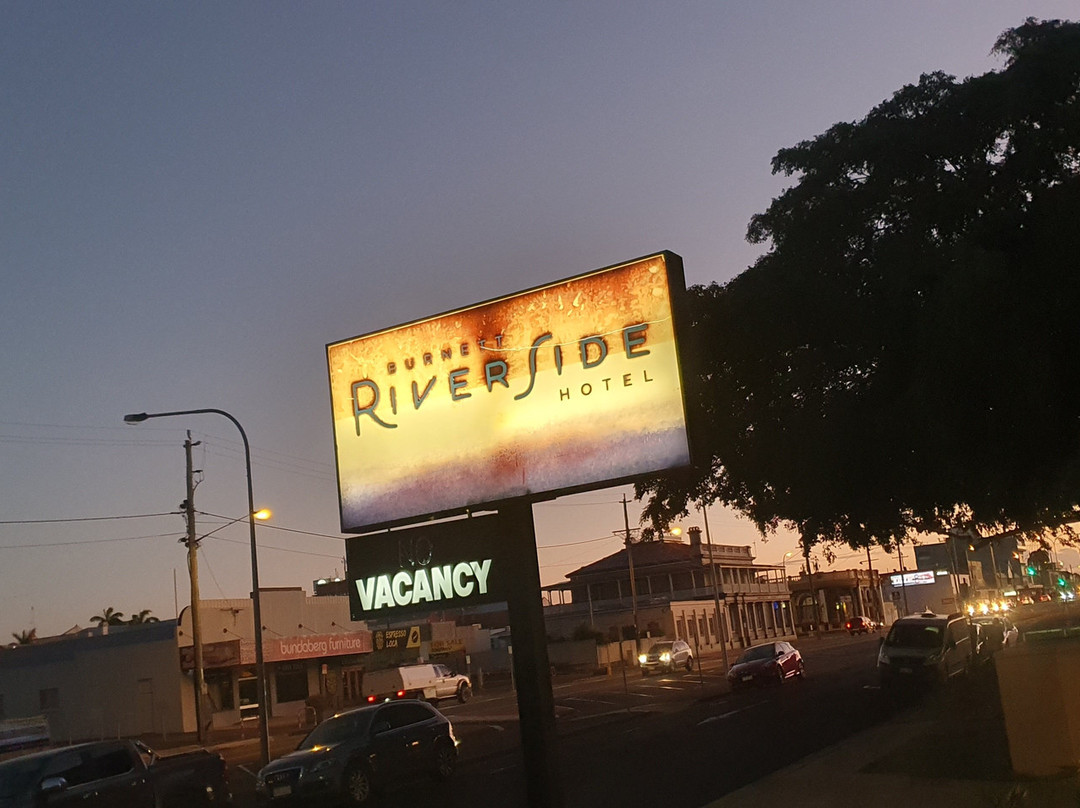 Burnett Riverside Hotel主图