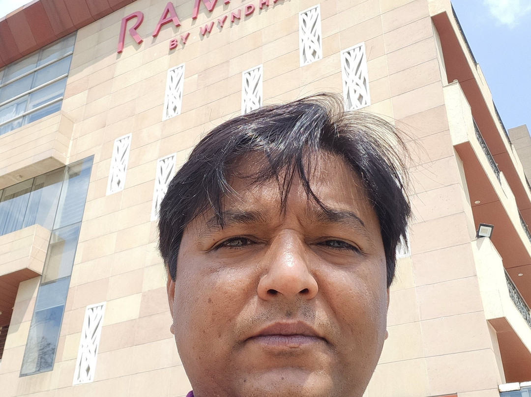 Ramada By Wyndham Aligarh主图