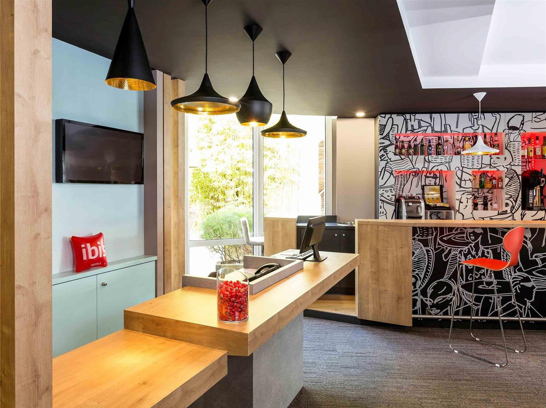 Ploumilliau酒店住宿-宜必思拉尼昂酒店