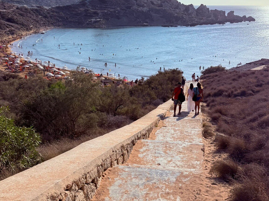 Ghajn Tuffieha Bay-梅雷赫必去景点