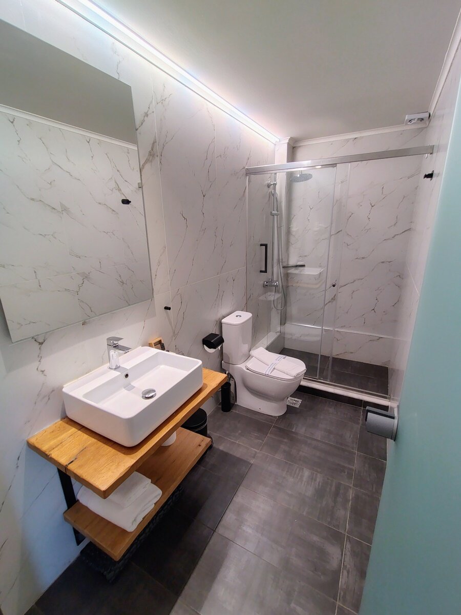 Chroma Fashion Hotels-浴室