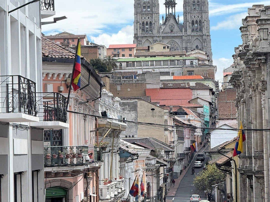 Bacan Ecuador Tours-基多必去景点