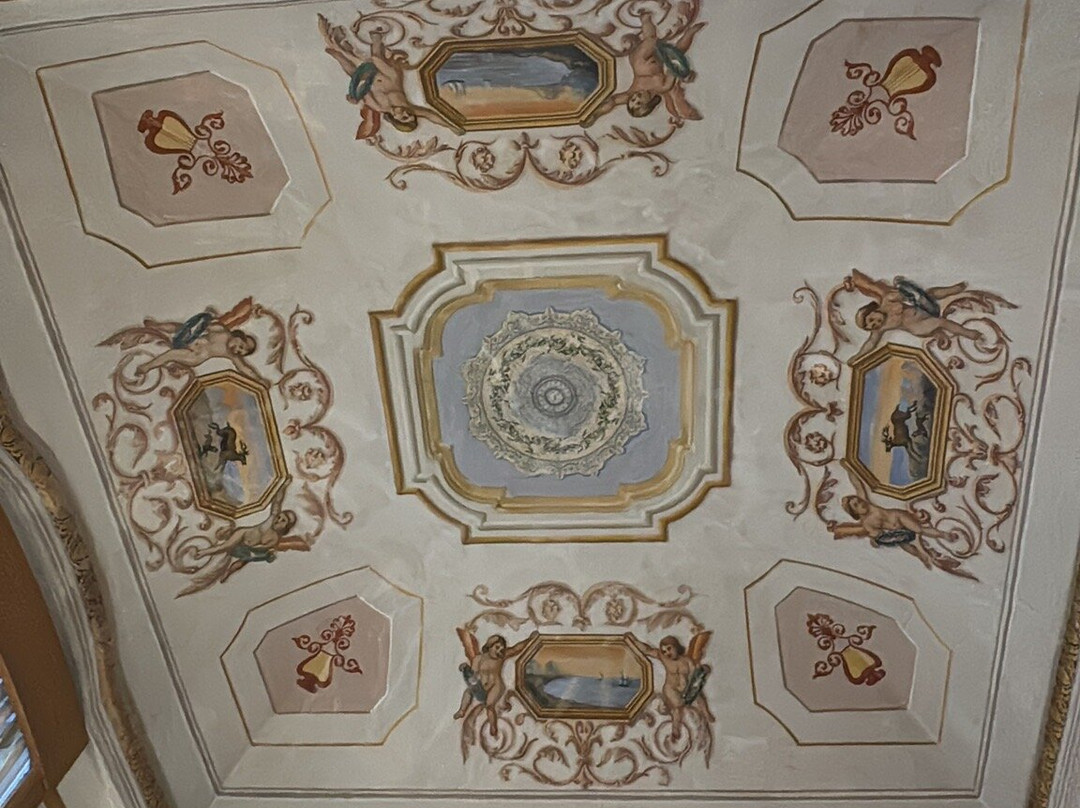 圣塔罗莎黎莱斯酒店主图