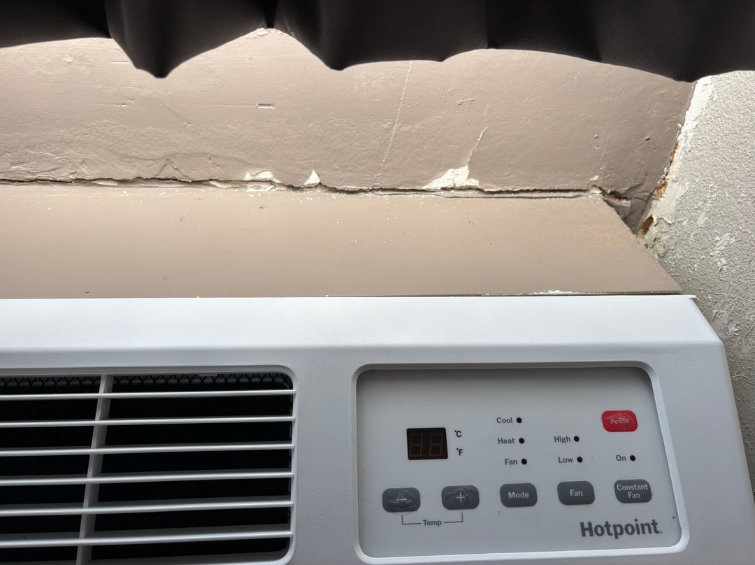 纽瓦克特拉华红屋顶套房酒店主图