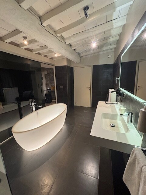 Le Manoir Hôtel主图