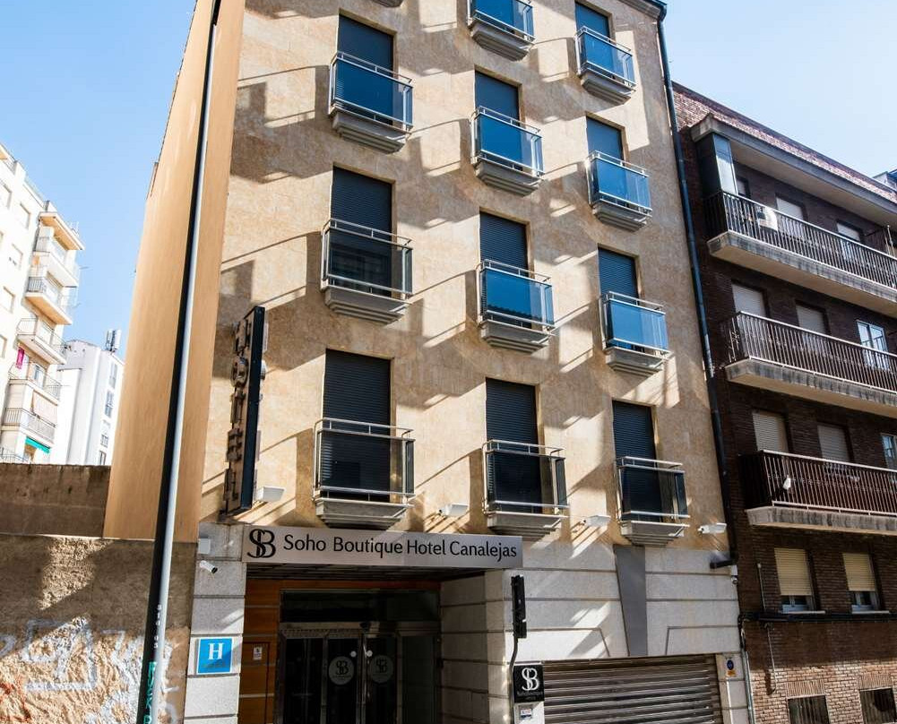 信天翁星辰酒店