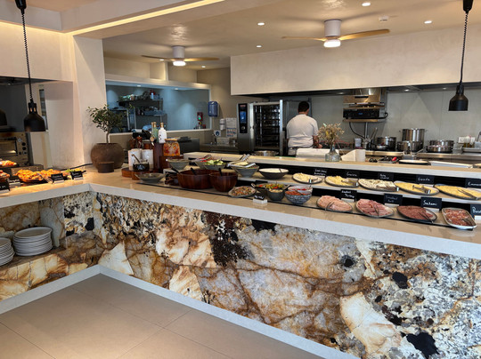 Uzenie All Suites Boutique Resort