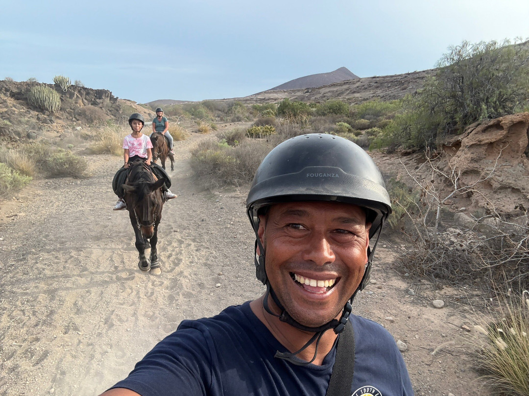 Hipica Cuadras El Medano-El Medano必去景点