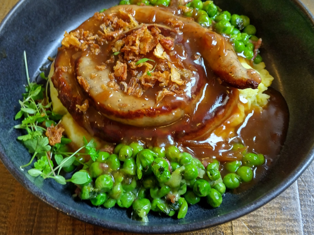 The Red Lion Hotel主图