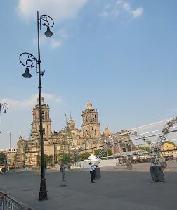 Plaza de la Constitucion-奎尔纳瓦卡必去景点