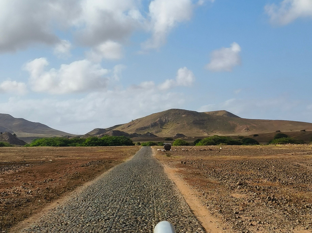 SolaCyberTours-萨尔雷必去景点