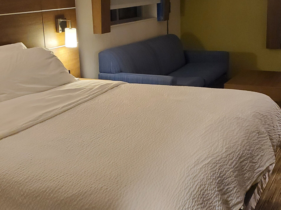 Holiday Inn Express & Suites Halifax Airport by IHG主图