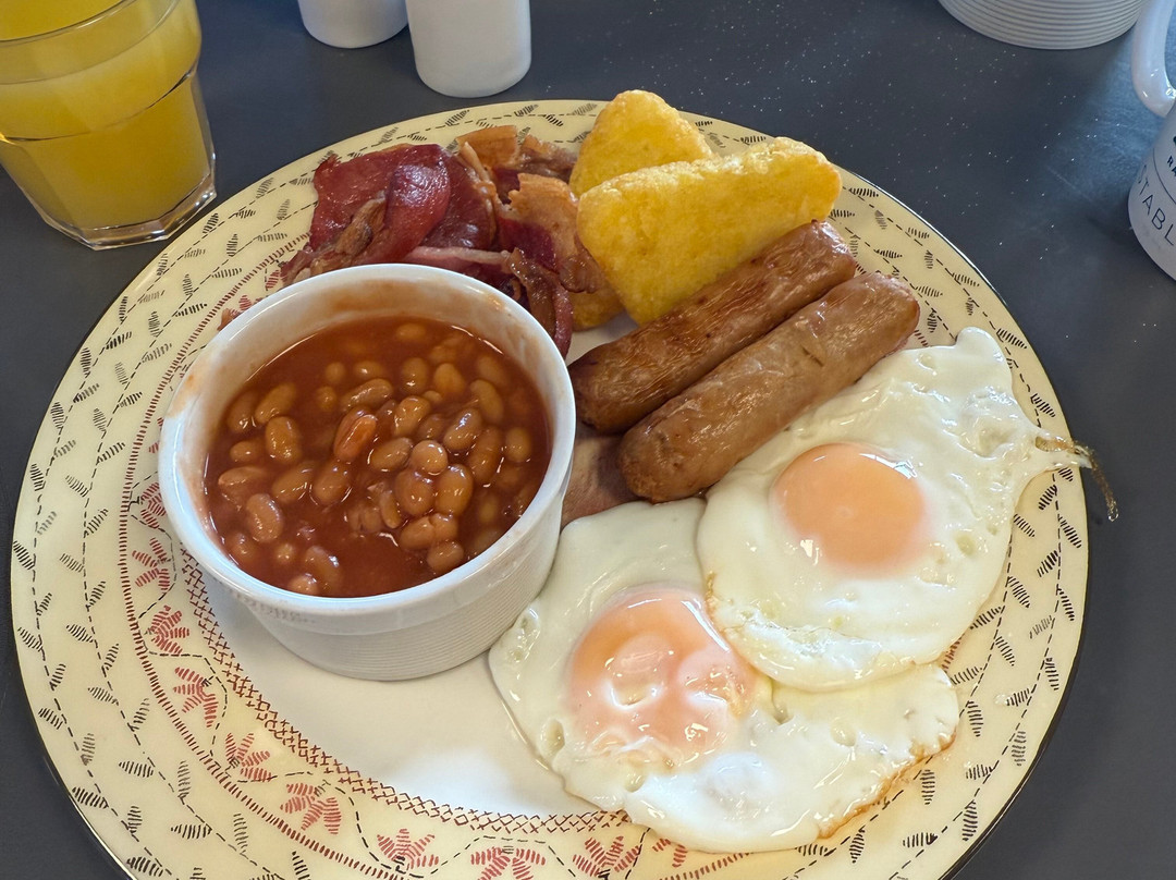 Stableside at York Racecourse主图