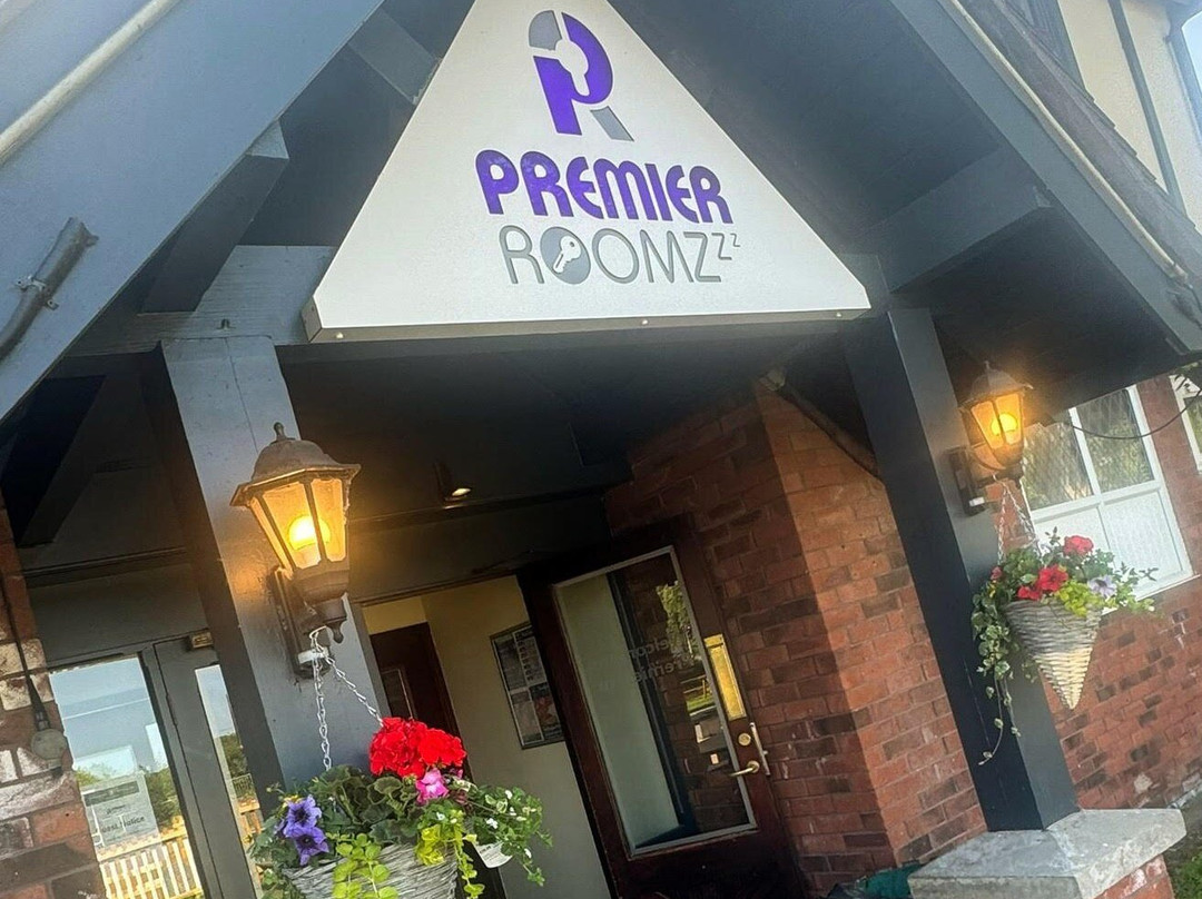 Premier Roomz Two Mills