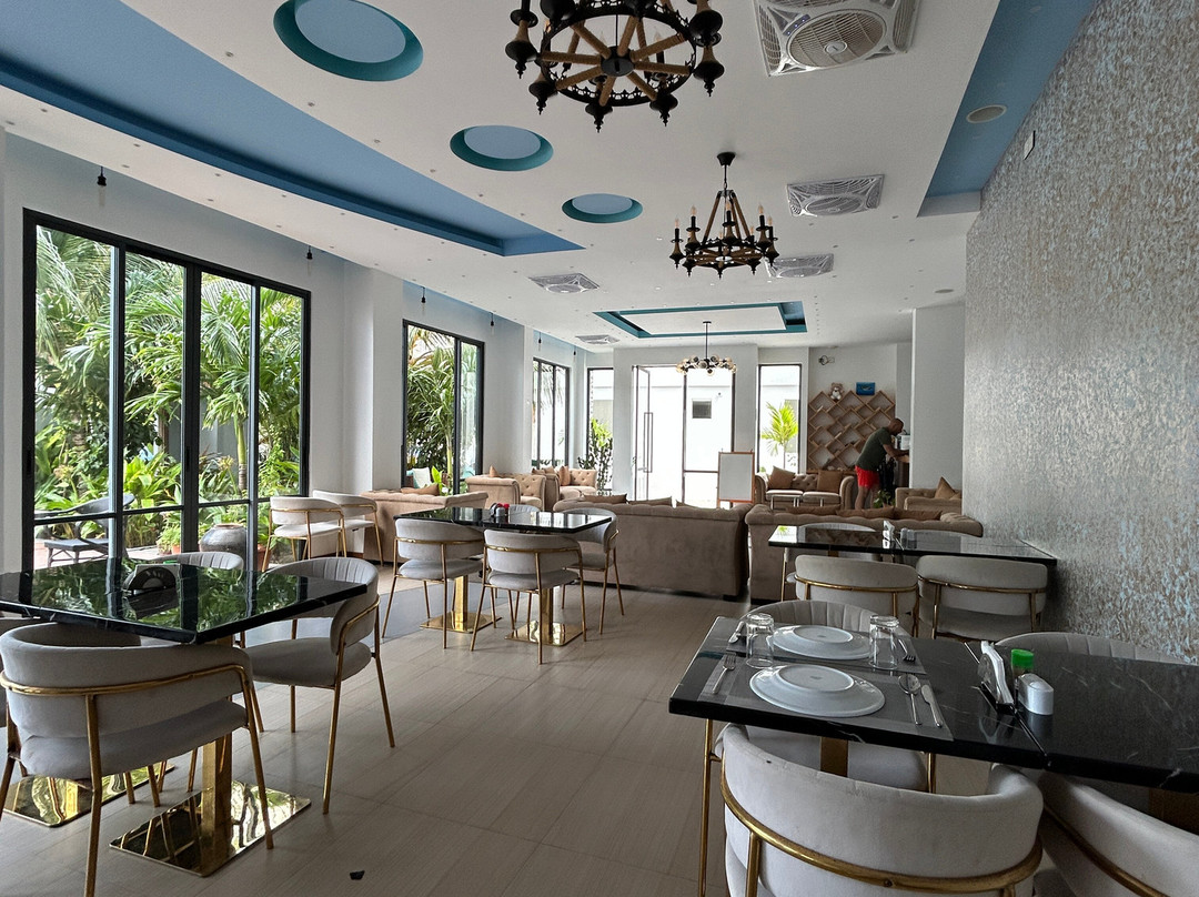 Ari Grand Hotel主图