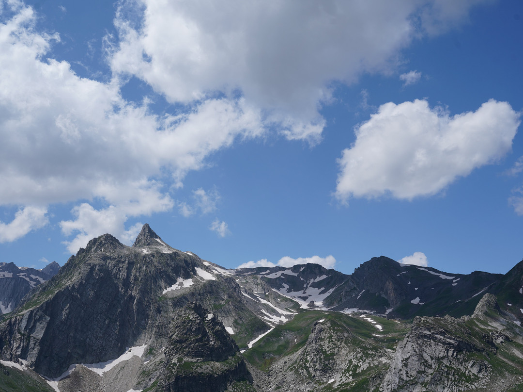 Great St. Bernard Pass-Bourg-Saint-Pierre必去景点