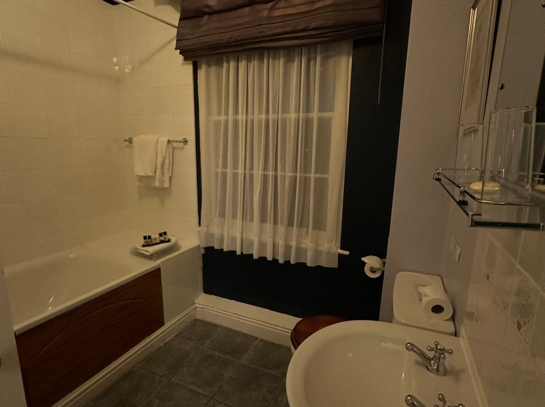 Corse Lawn House Hotel主图