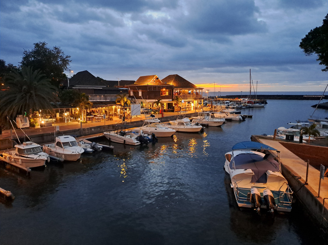 Croisieres & Decouvertes - Le Grand Bleu-圣吉尔莱班必去景点