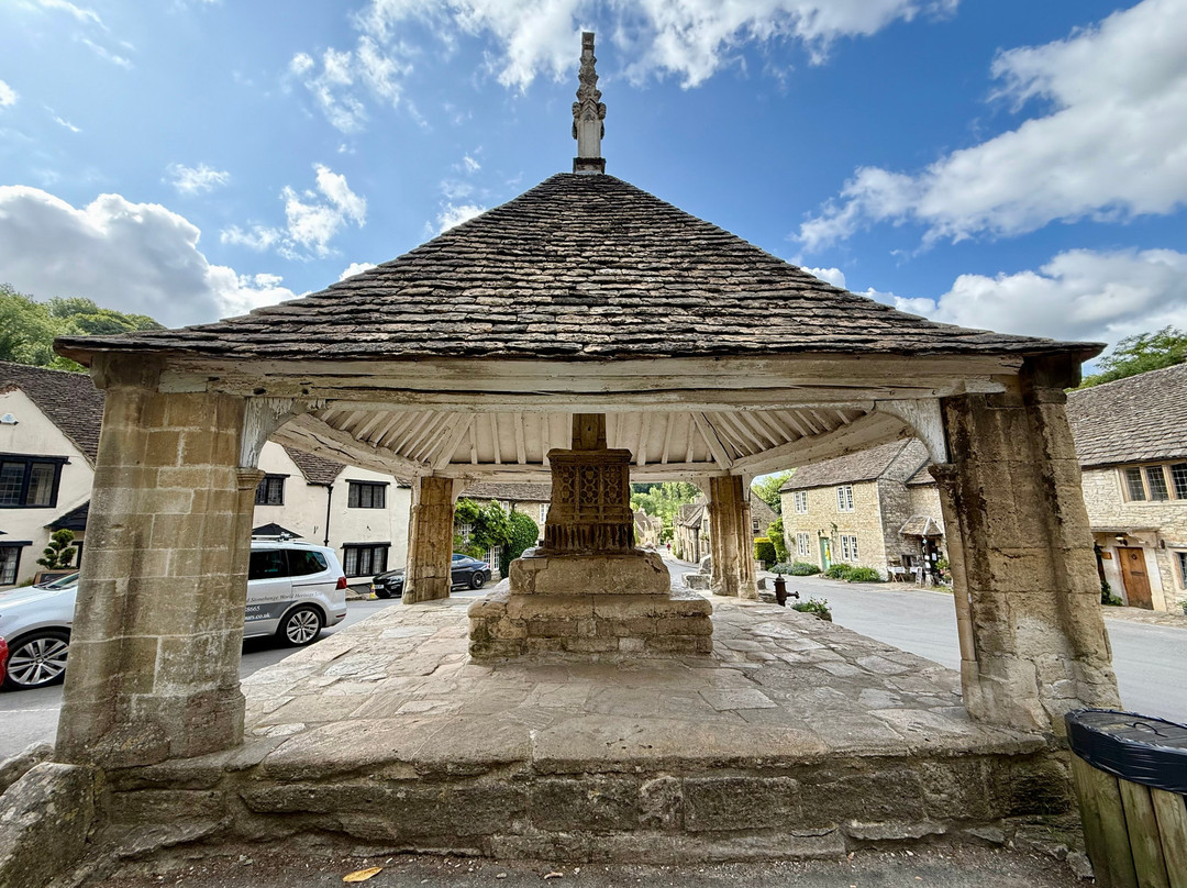 The Market Cross-库姆堡必去景点