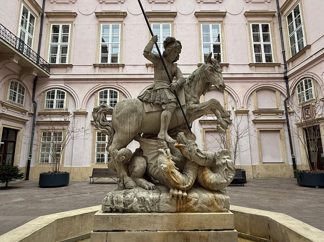 Primates' Palace-布拉迪斯拉发必去景点