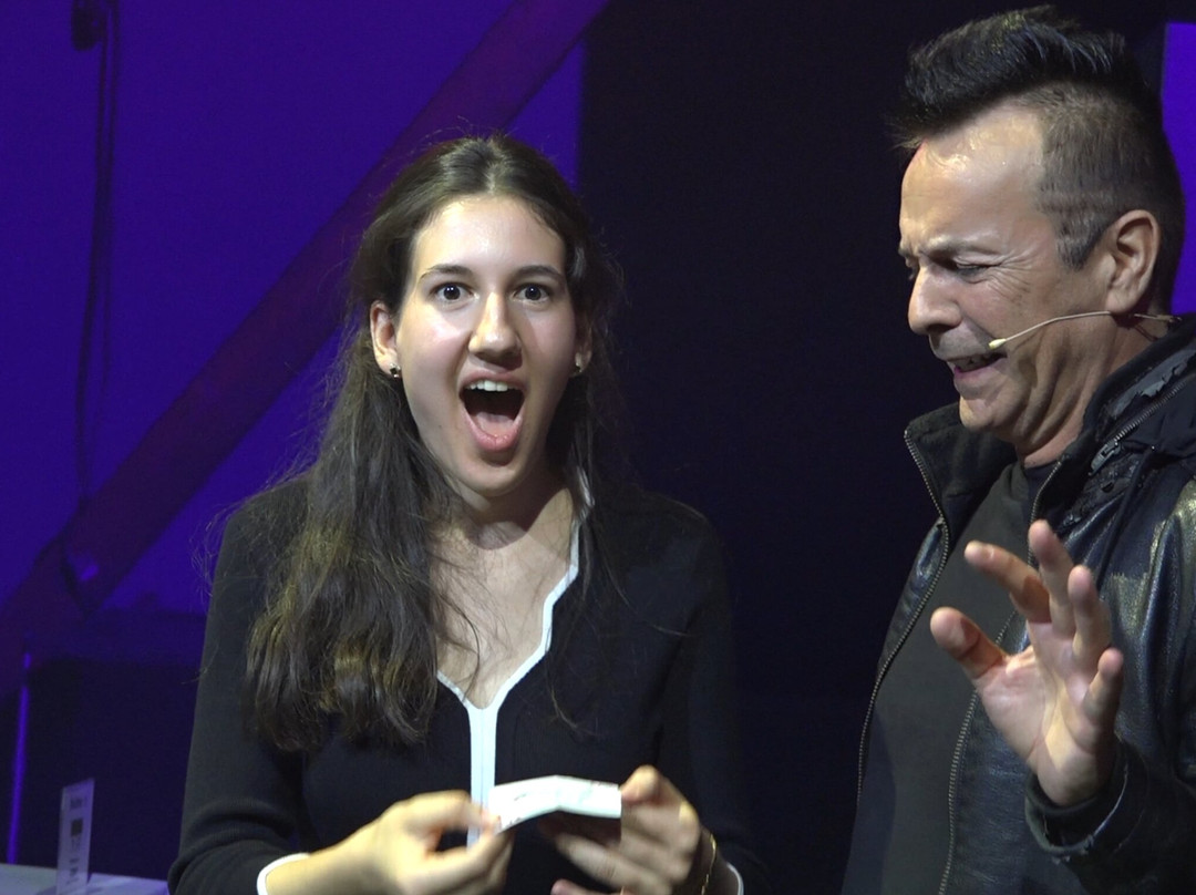 The Evolution Of Magic Show-黑潭必去景点