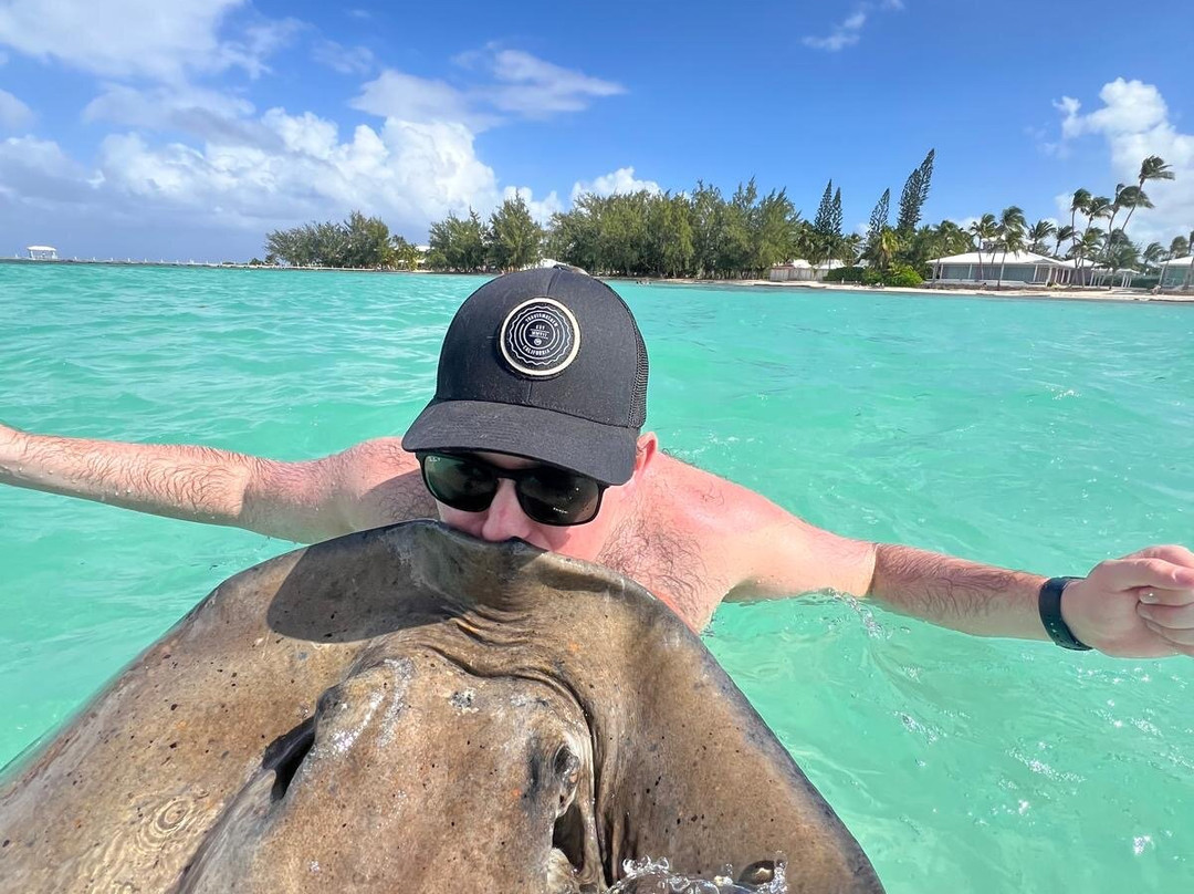 Island Breeze Charters Cayman-大开曼岛必去景点