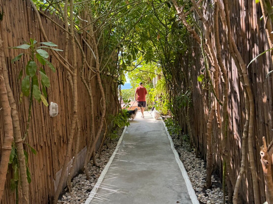 Sea Breeze Beach Resort主图