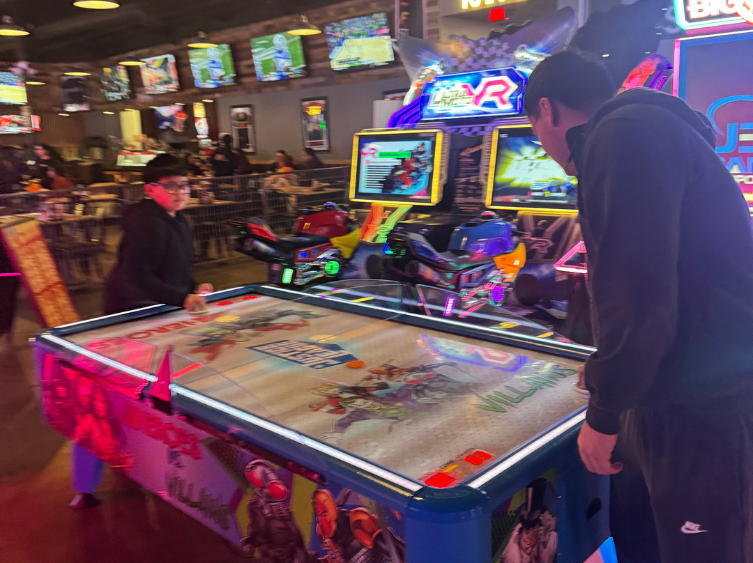 Mb2 Entertainment Bakersfield-贝克斯菲尔德必去景点