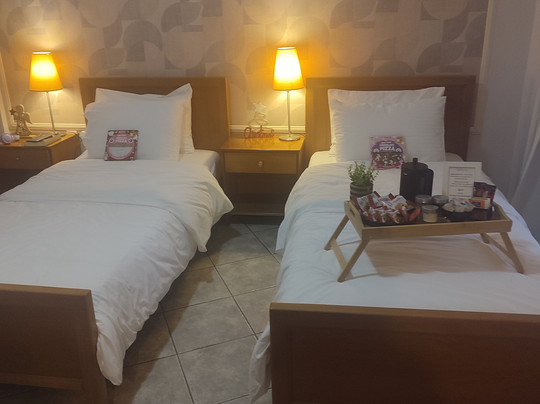 Eviali Apartments主图