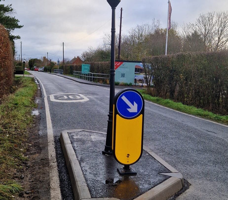 The Street Road Narrowing, Frittenden