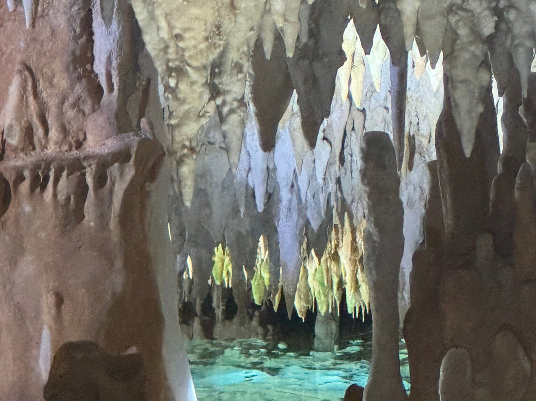 Cayman Crystal Caves-大开曼岛必去景点