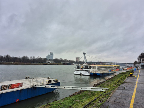 UFO Observation Deck-布拉迪斯拉发必去景点
