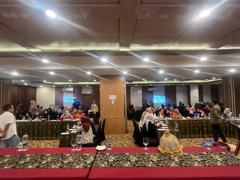 Almadera Hotel Makassar主图