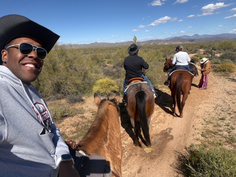 Cave Creek Outfitters-斯科茨代尔必去景点
