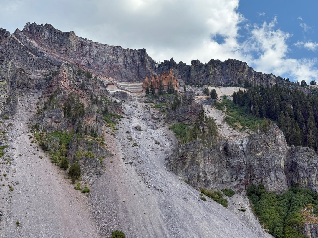 Pumice Castle-火山湖国家公园必去景点