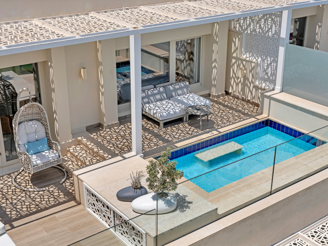 赫尔格达纯时尚生活施柏阁酒店主图