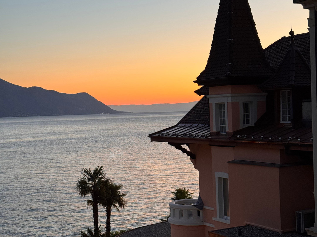 伊甸园宫奥拉克酒店主图