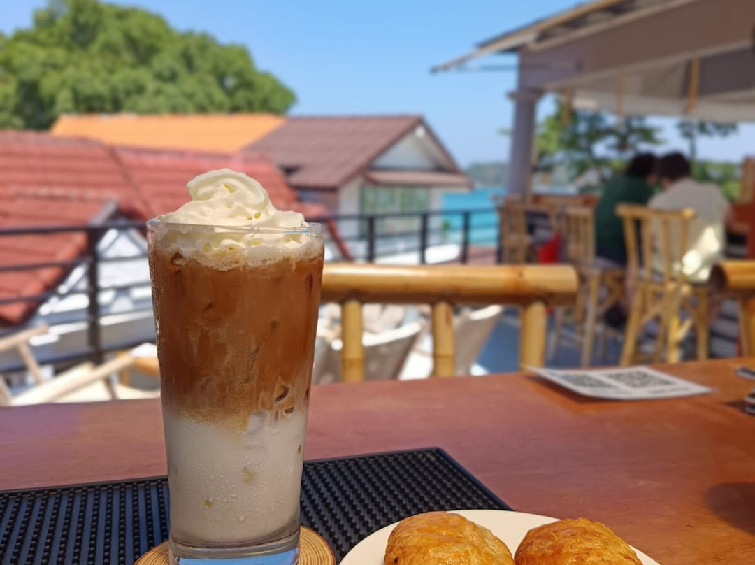 SSS Kata Bar & Café