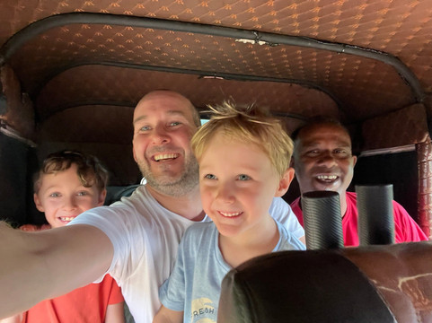 Ceylon Travel Eye-佩拉德尼亚必去景点