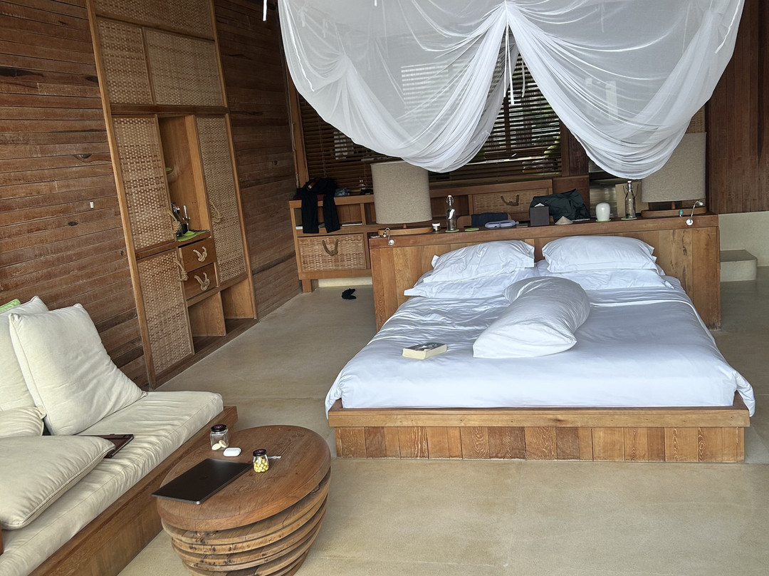 六善康道酒店主图