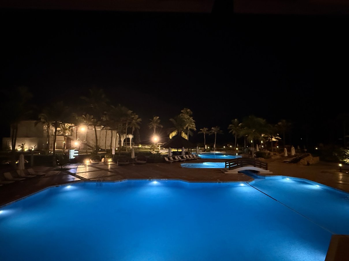 Crowne Plaza Resort 塞拉莱-泳池