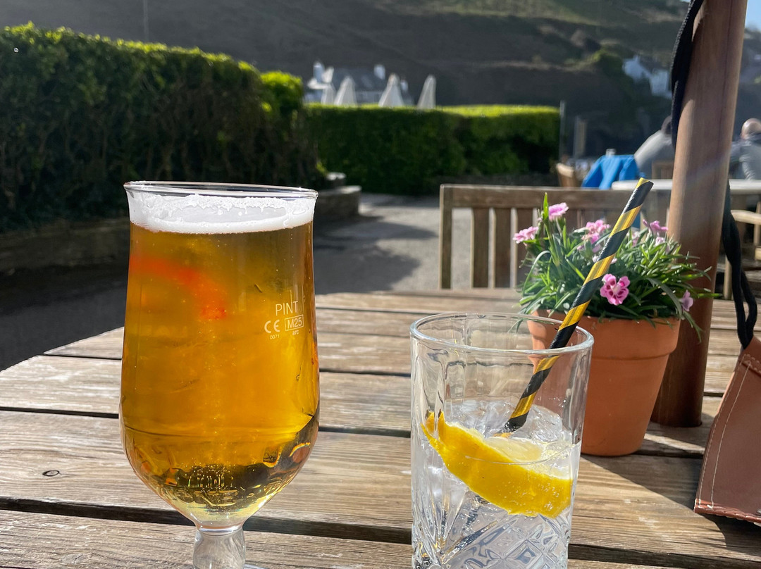 加弗恩港酒店主图