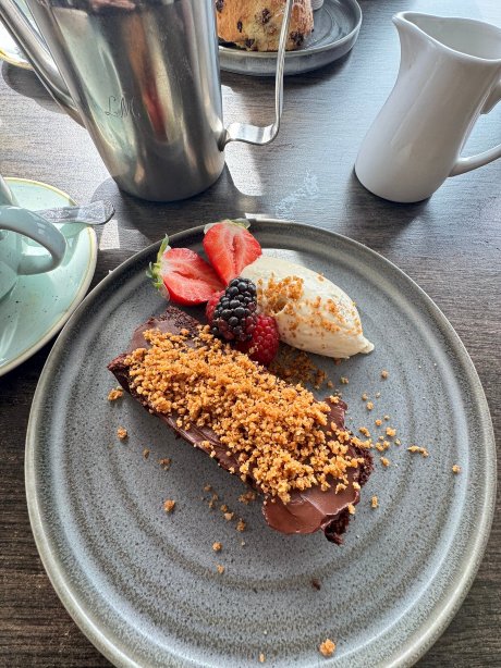 梅尔福特湖酒店-官方