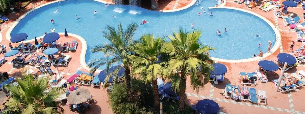 H10萨鲁皇宫酒店主图