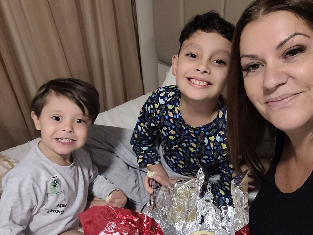 肯奈拉拉盖托主图