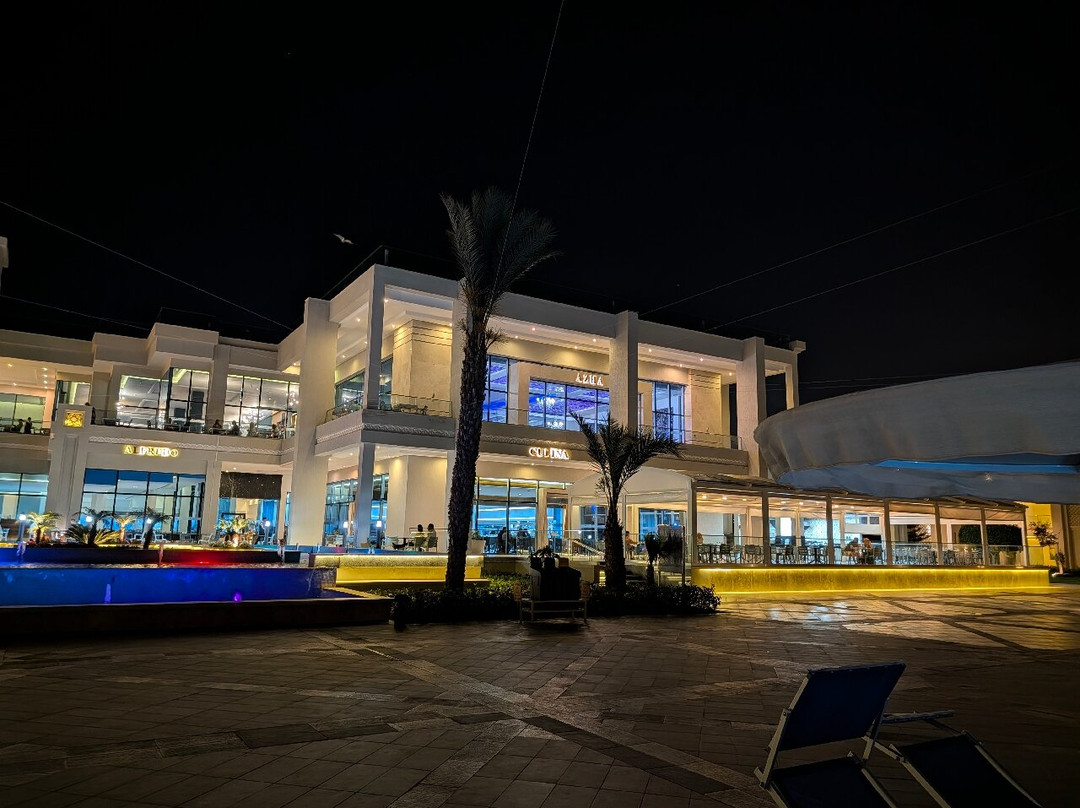 Pickalbatros White Beach Resort