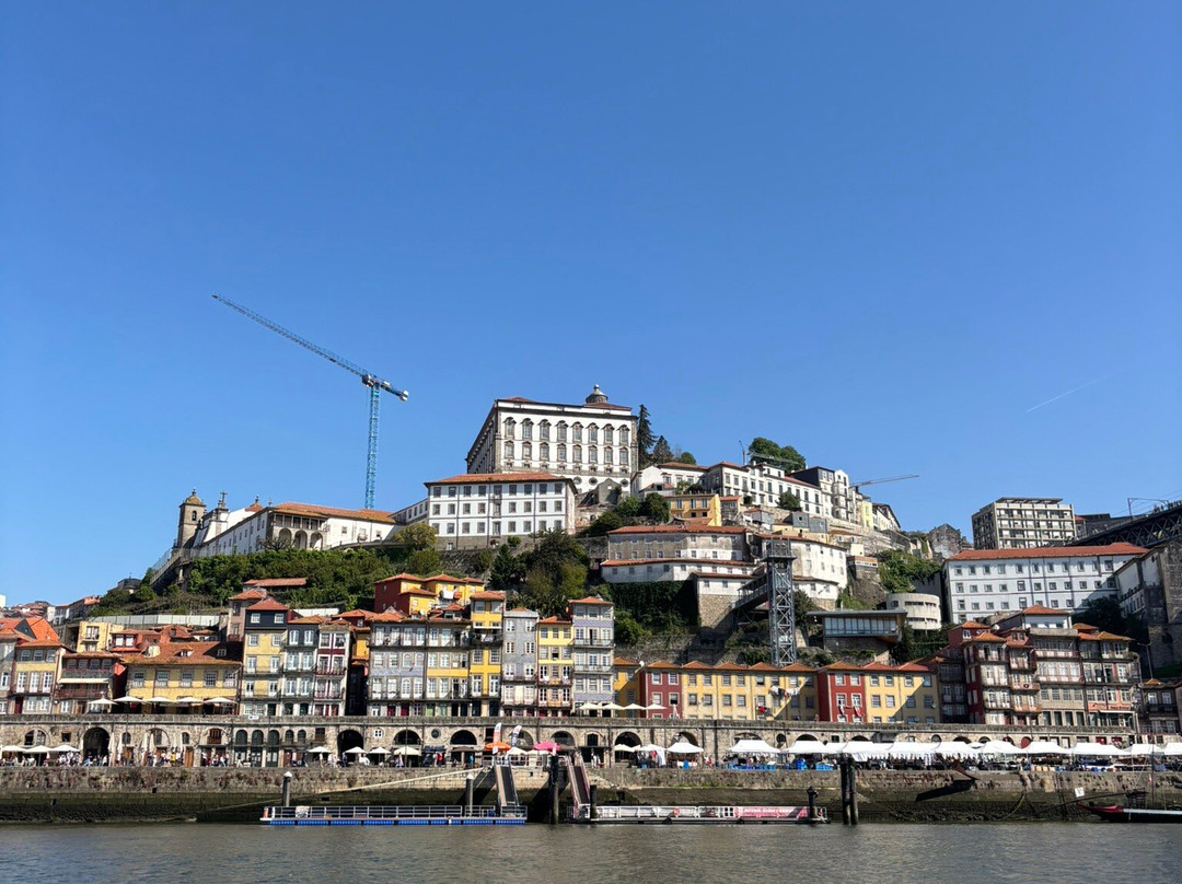Praça Da Ribeira-波尔图必去景点